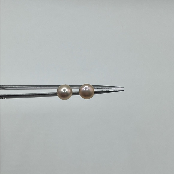 South Sea Pearl Button Earrings - Picture 2 of 4